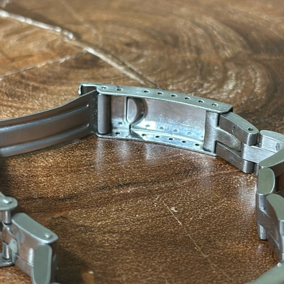 KENNETH COLE Stainless Steel Women’s Watch KC4204 - Picture 10 of 12